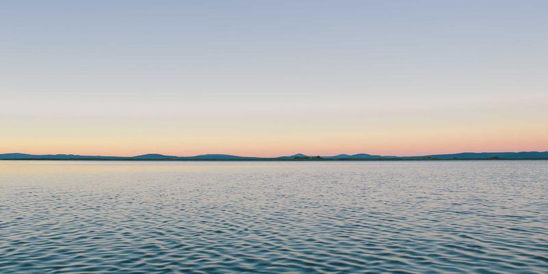 双峰木业56：当未来主义美学邂逅千年实木智慧