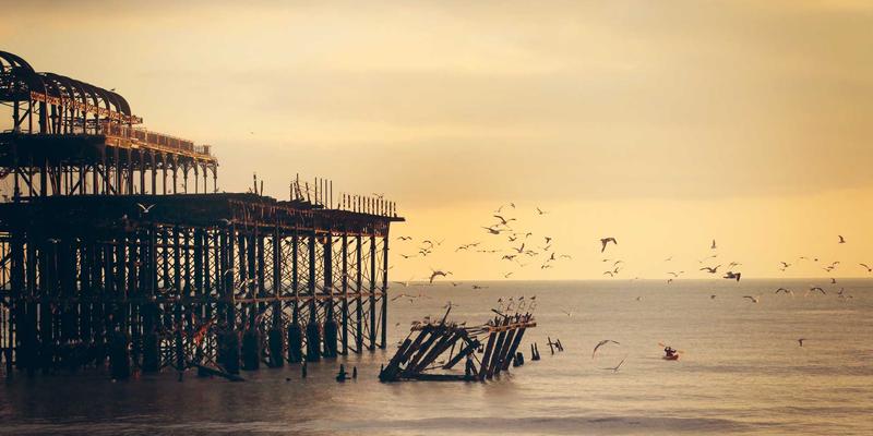 双峰木业未来主义客厅家具：打造科技感与自然质感融合的社交中心